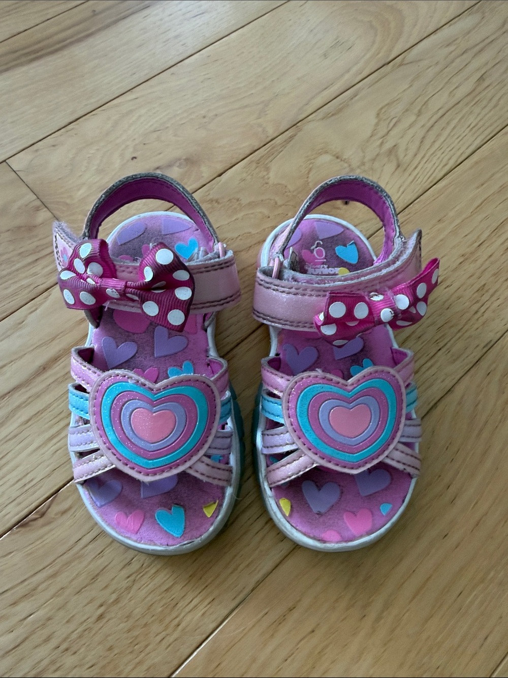 Disney Toddler Minnie Mouse Light-Up Pink Heart Sandals with Bow Accent